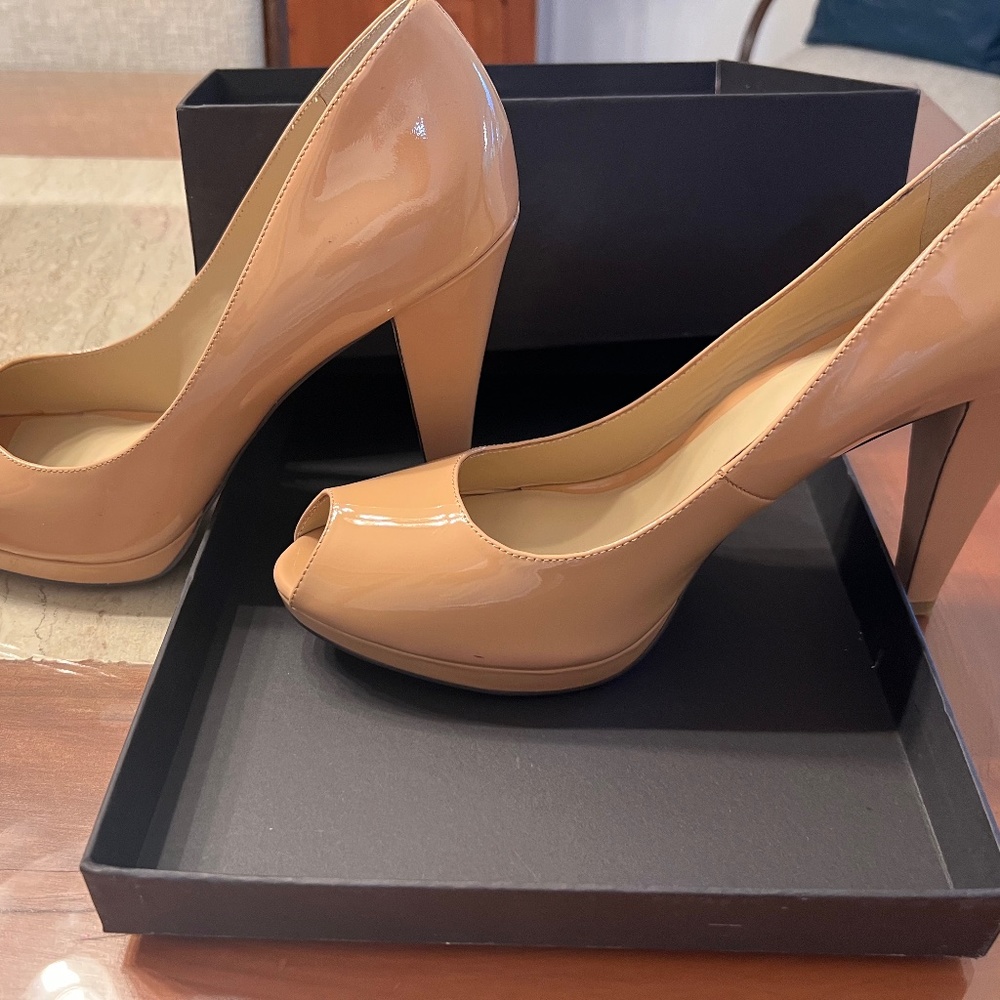 Shoes of Pray